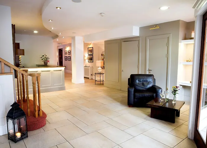 The Gateway Hotel