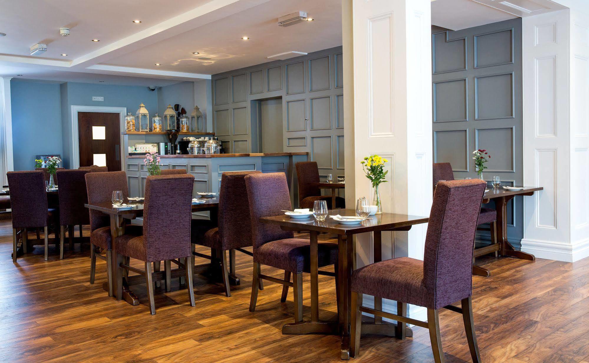 The Gateway Hotel 3*